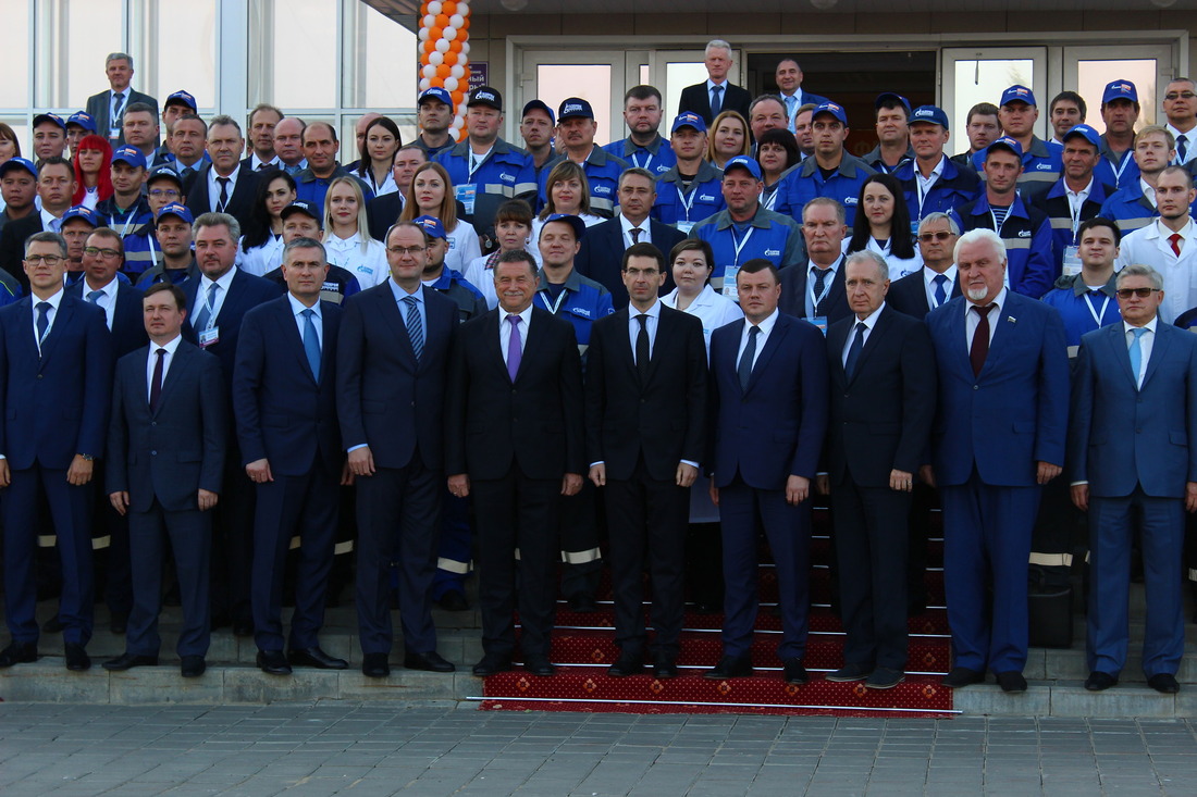 Почетные гости церемонии открытия Фестиваля труда ПАО "Газпром"