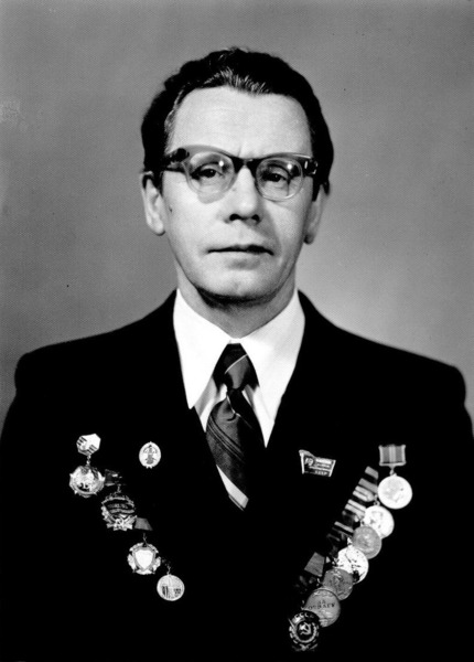 Леонид Николаевич Яковлев. Послевоенная фотография